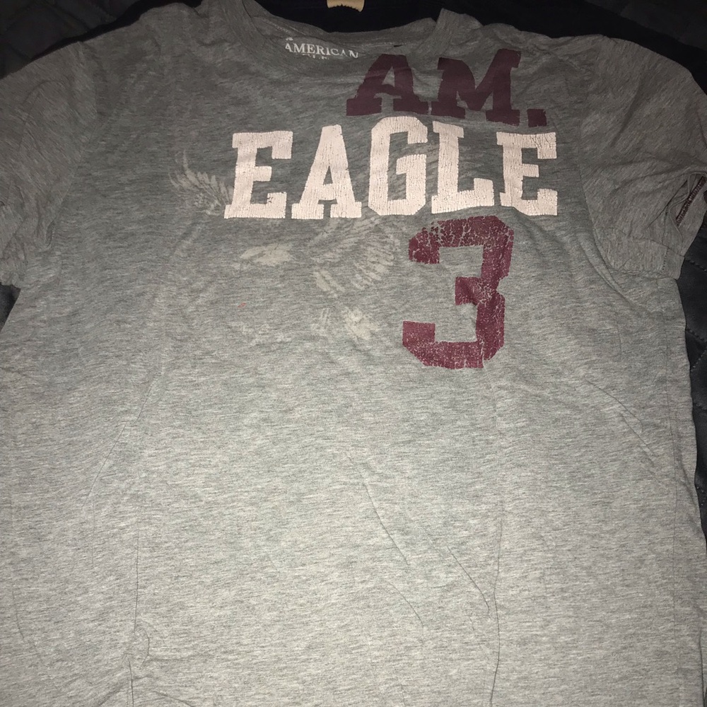 Men’s American Eagle shirt